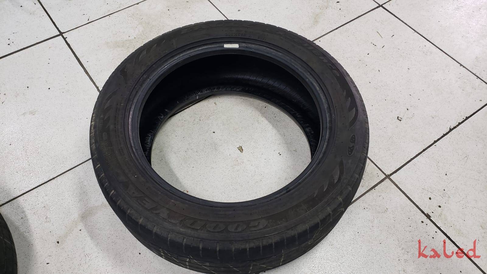 Par de Pneus Goodyear 205/55/16 Quebra Galho