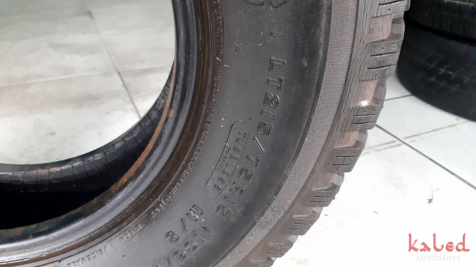 Pneu firestone 215/75 15 Radial FSR unidade